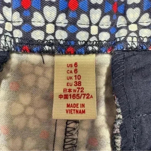 GAP The City Shorts Khaki Floral White /  Blue / Red Size 6 - Picture 9 of 16